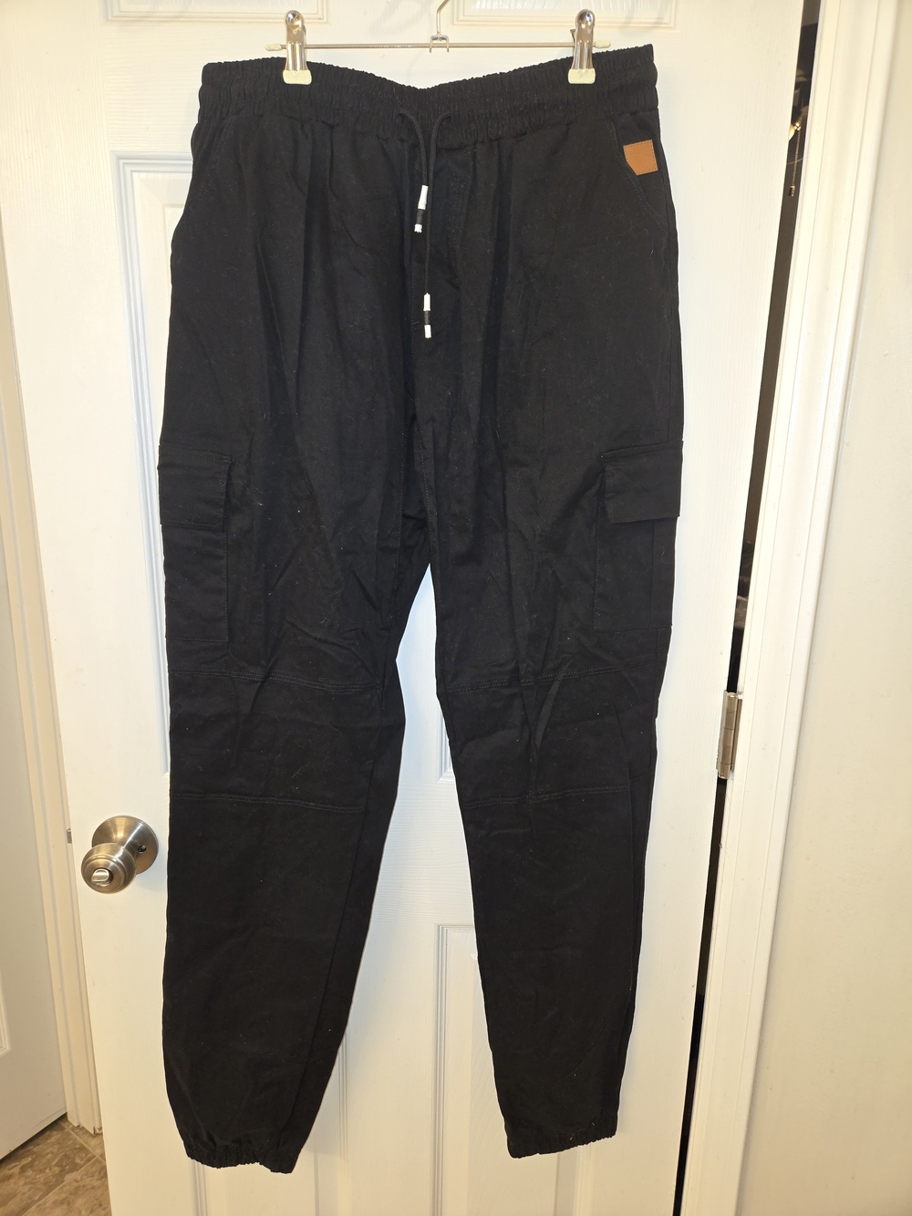 Men's Black Cargo Jogger Pants - Comfortable Everyday Wear